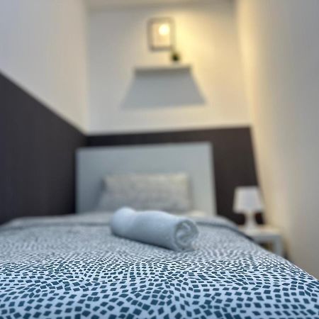Traveller Partition Room In Al Barsha 1 Near Metro Dubai Eksteriør bilde