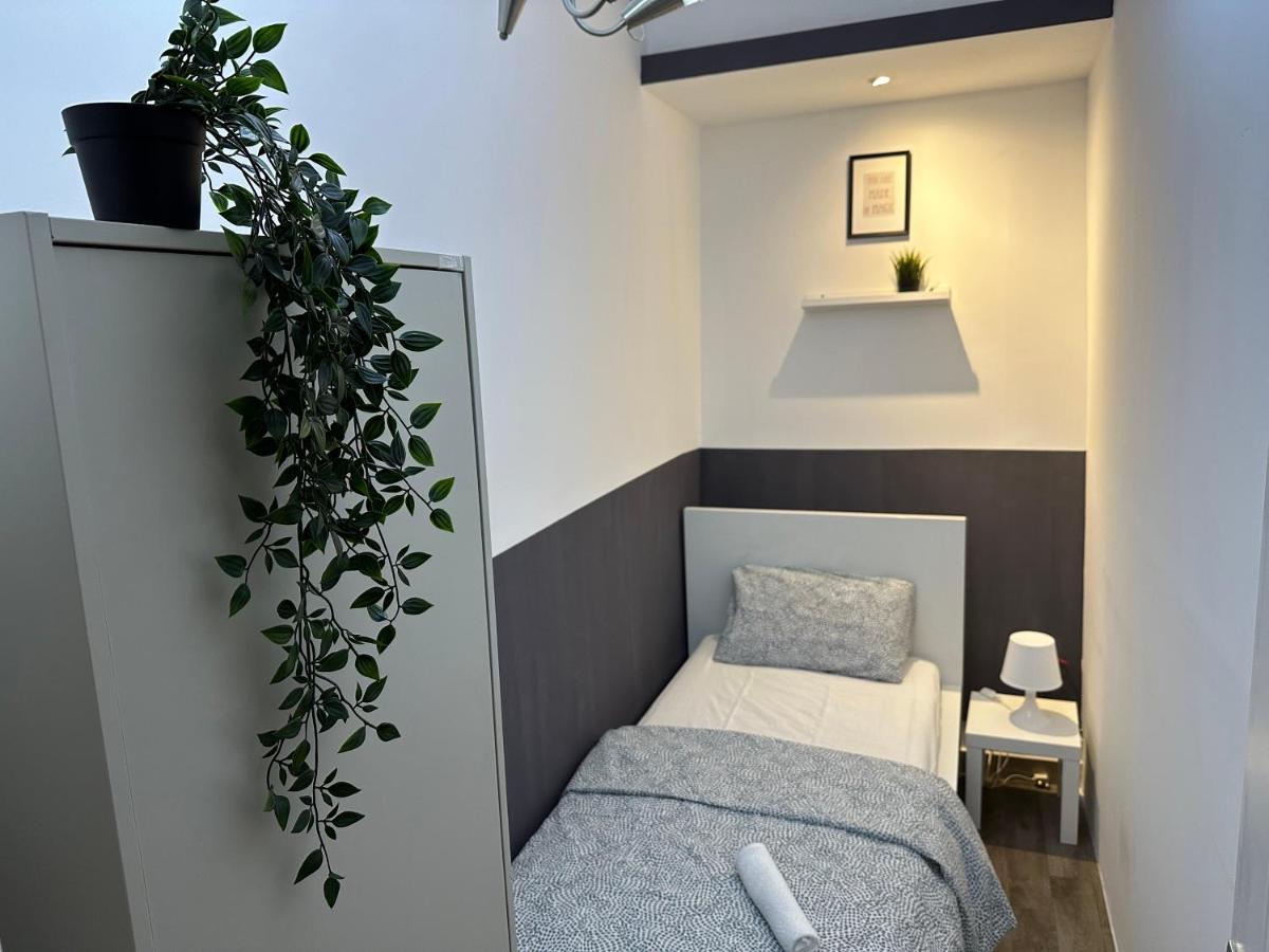 Traveller Partition Room In Al Barsha 1 Near Metro Dubai Eksteriør bilde